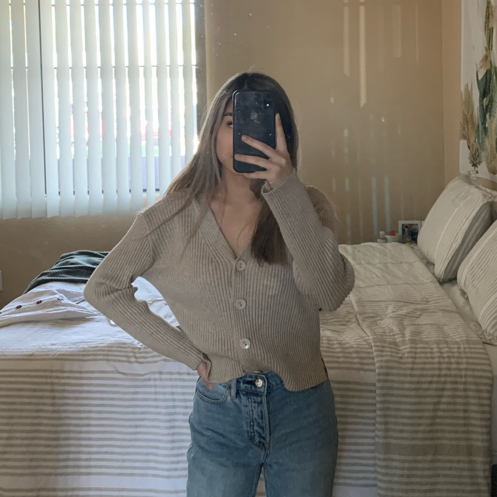 Cardigan/sweater